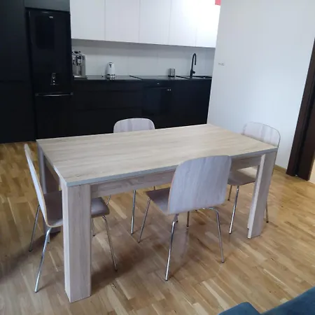 Ul. Pilsudskiego 8/5